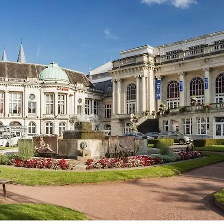 拉特内勒日酒店